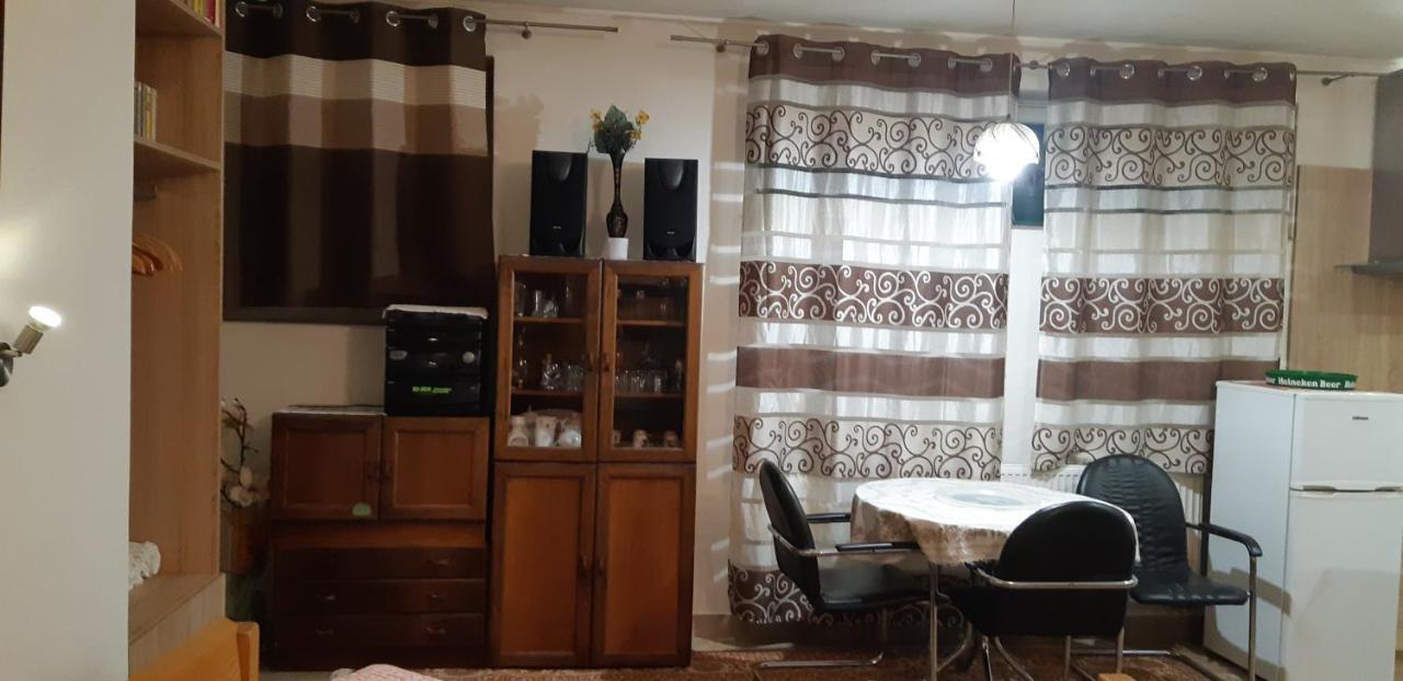 Sucany Apartman Yvet מראה חיצוני תמונה