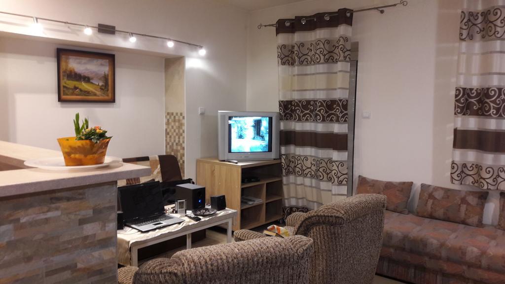 Sucany Apartman Yvet מראה חיצוני תמונה