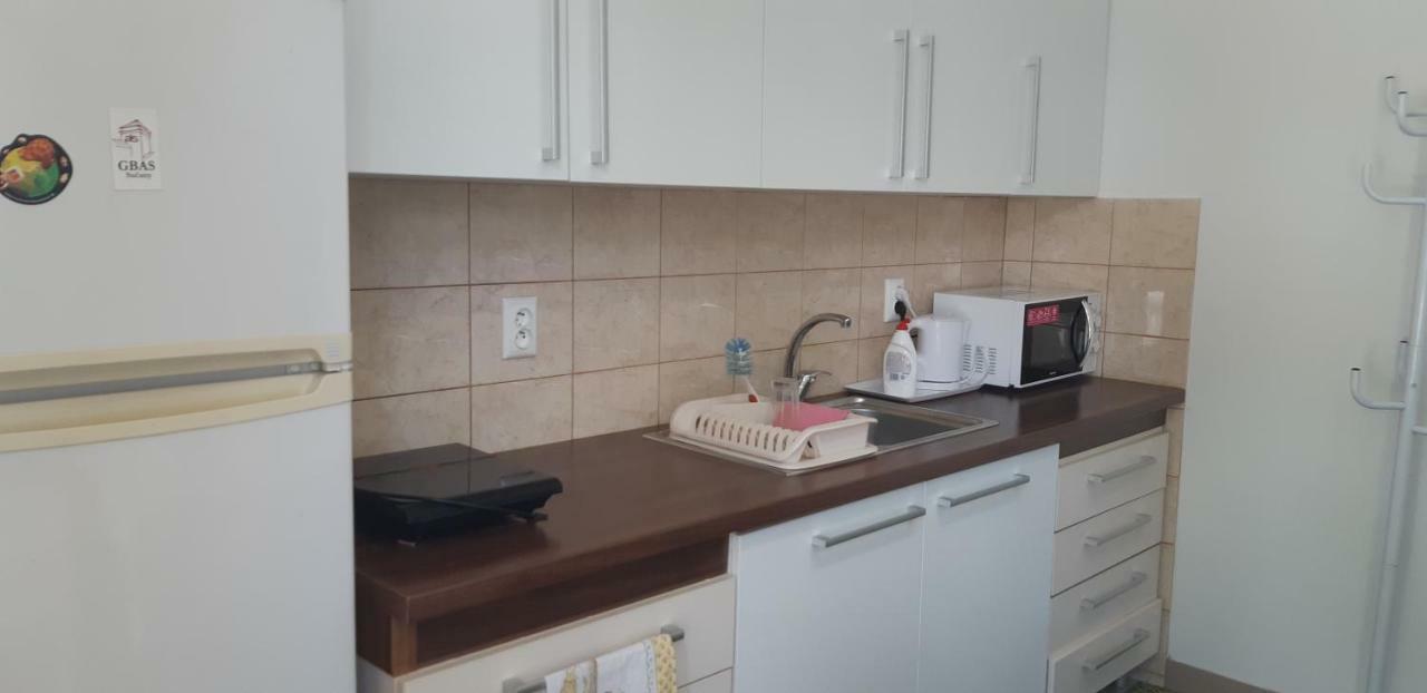 Sucany Apartman Yvet מראה חיצוני תמונה