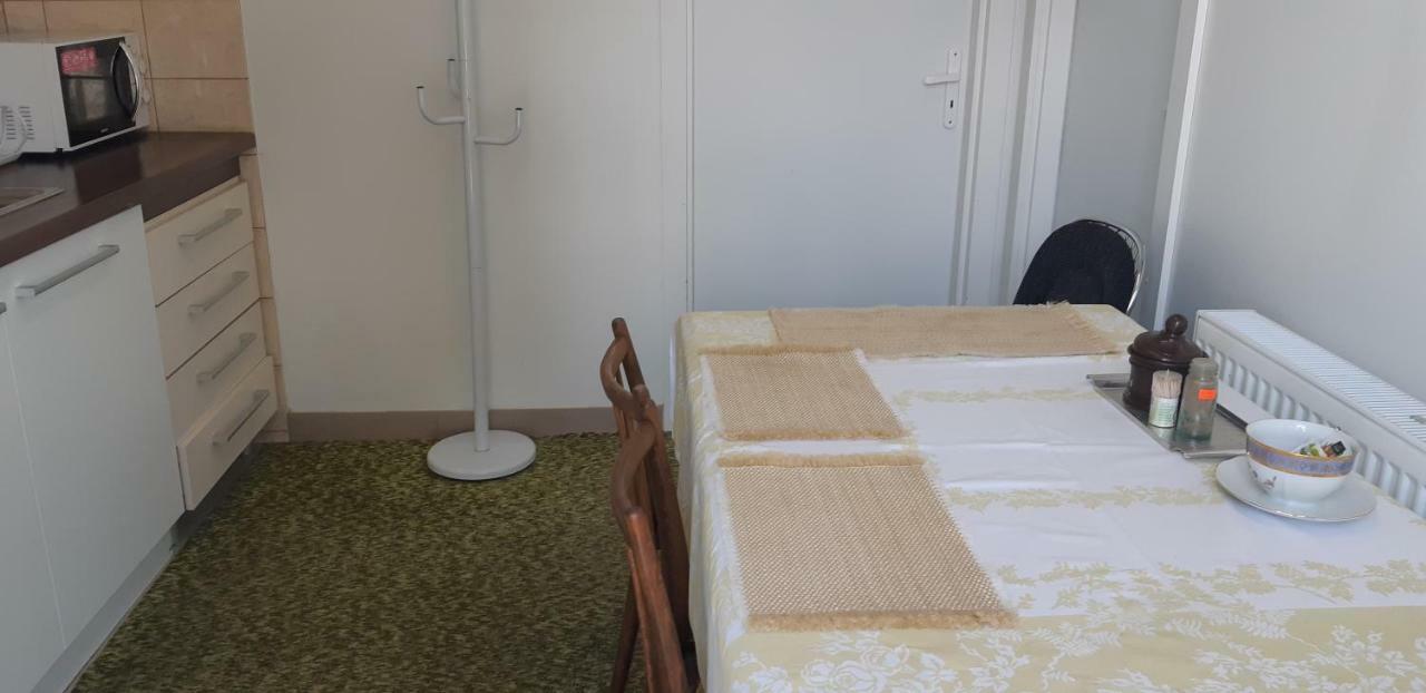 Sucany Apartman Yvet מראה חיצוני תמונה