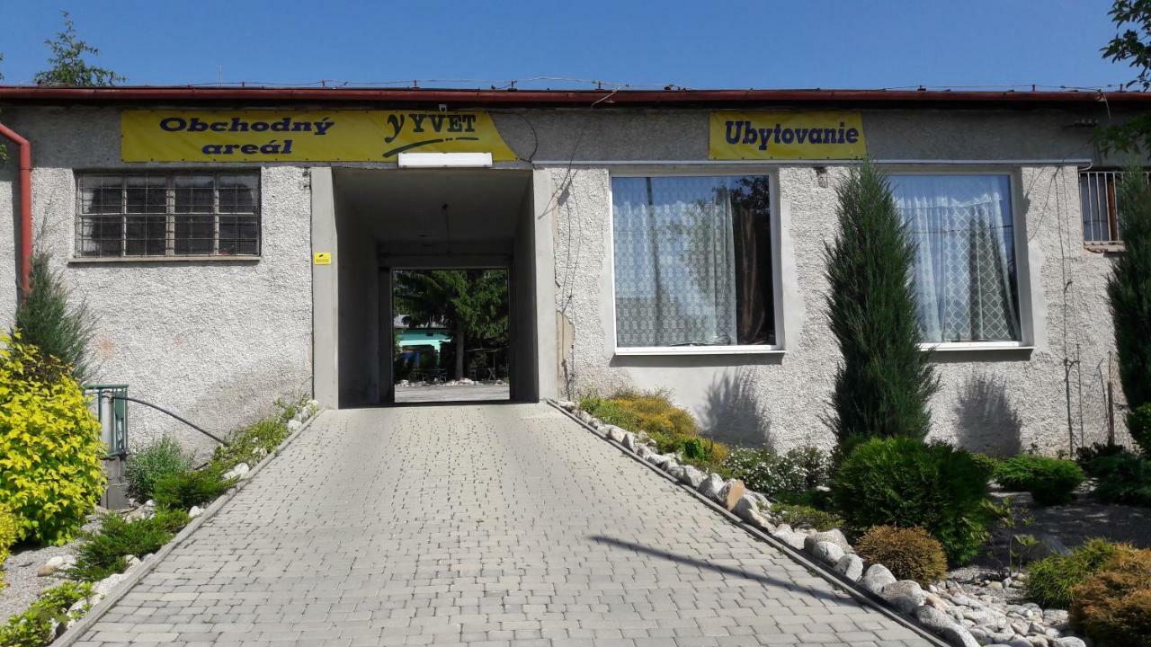 Sucany Apartman Yvet מראה חיצוני תמונה