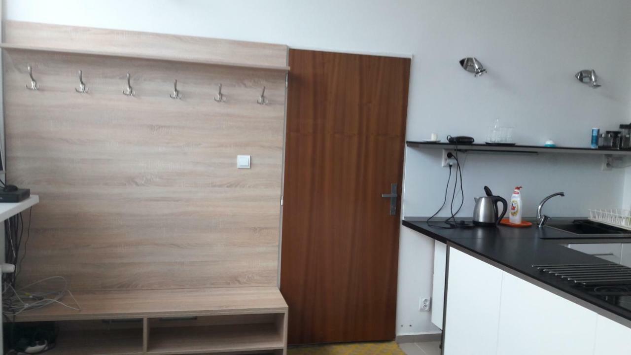 Sucany Apartman Yvet מראה חיצוני תמונה